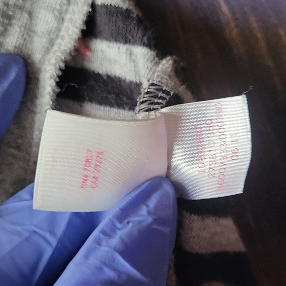 Victoria's Secret PINK Sweater - Picture 13 of 16